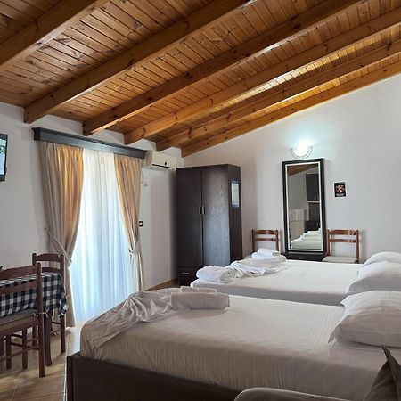 Garden Villa Veli Ksamil Bagian luar foto