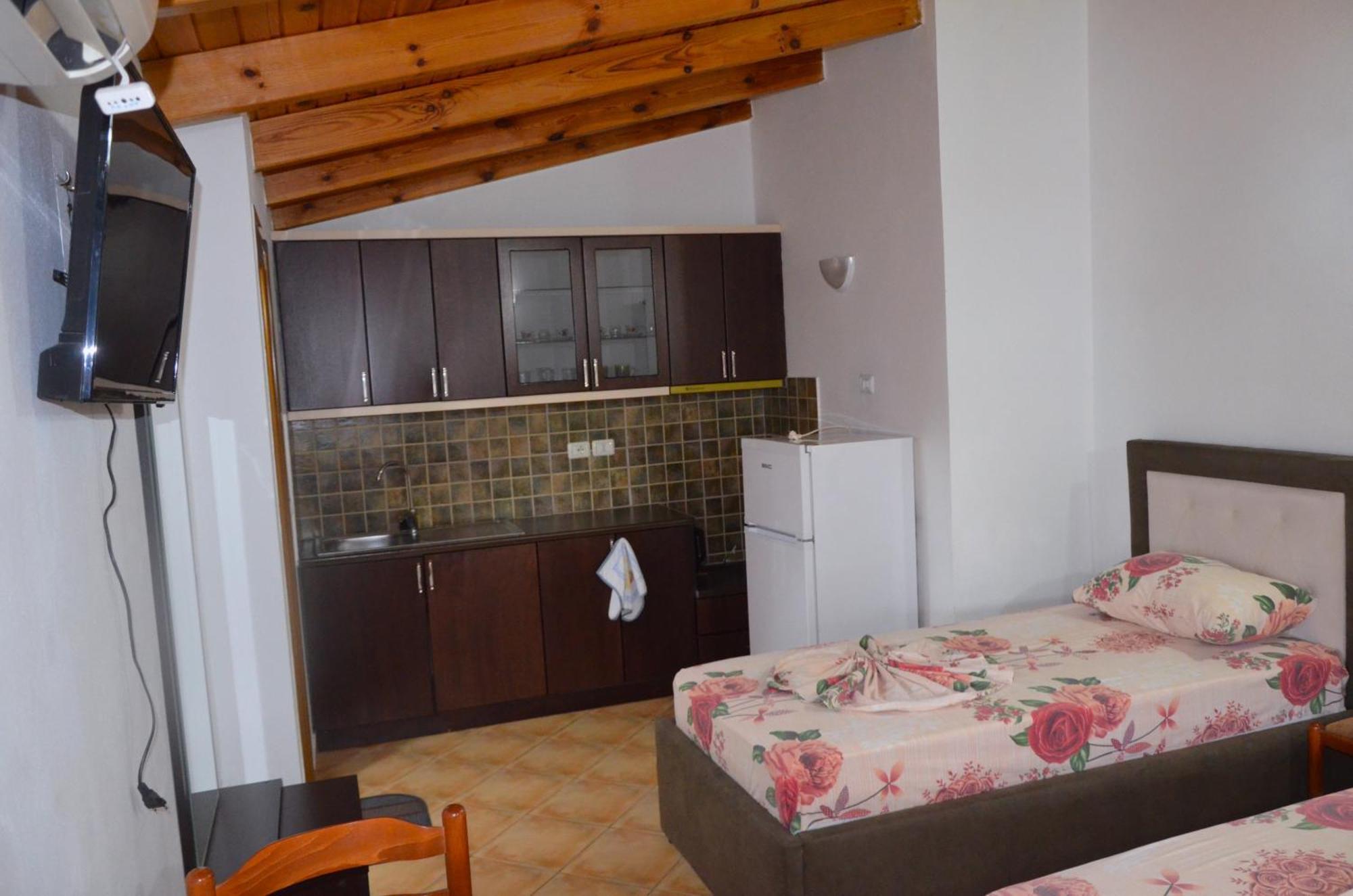Garden Villa Veli Ksamil Bagian luar foto