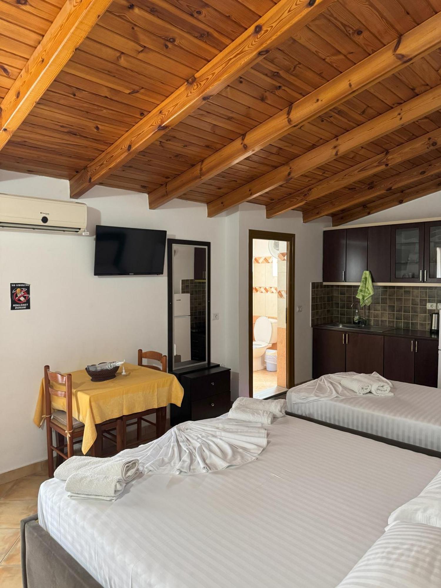 Garden Villa Veli Ksamil Bagian luar foto