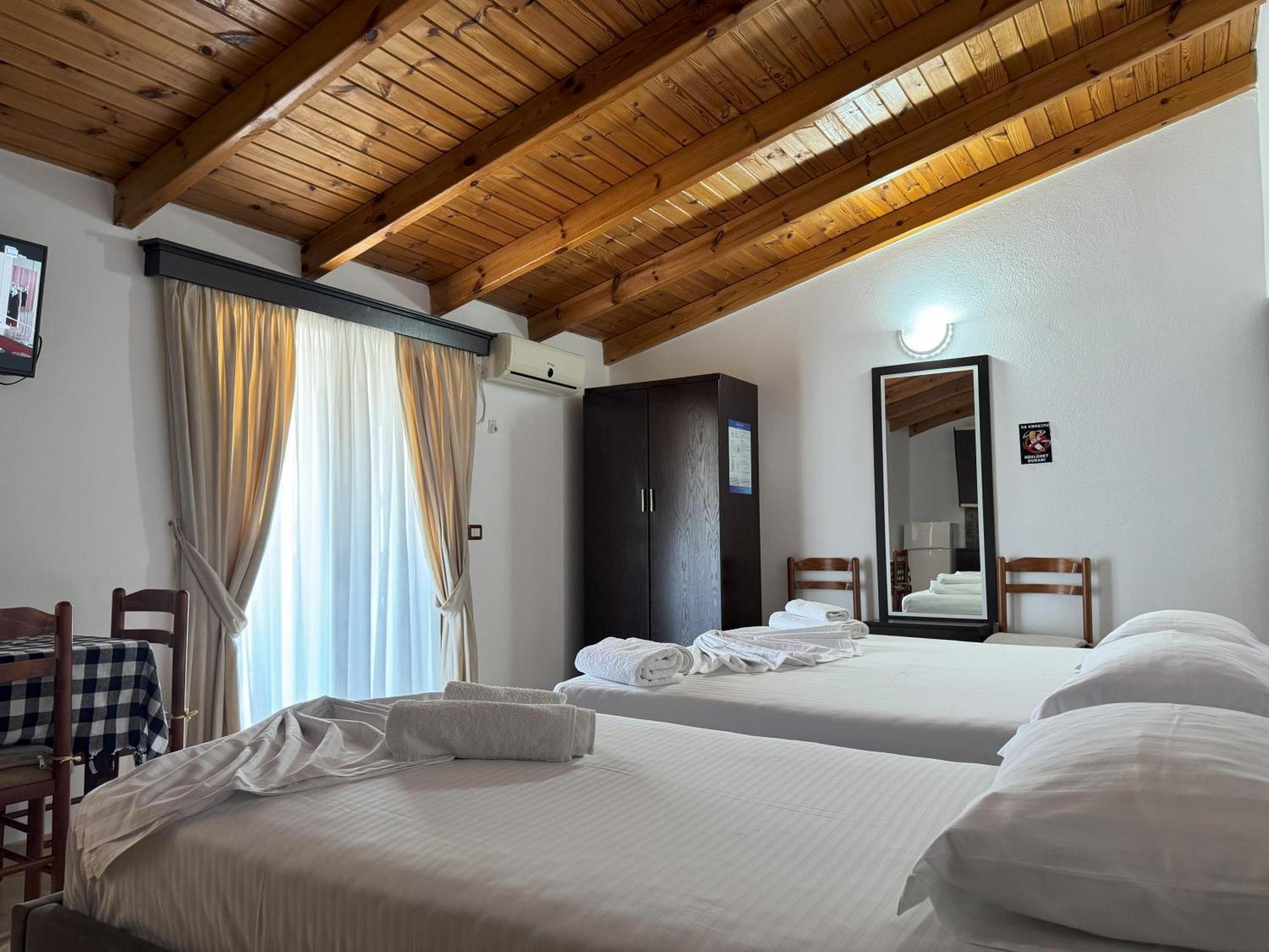 Garden Villa Veli Ksamil Ruang foto